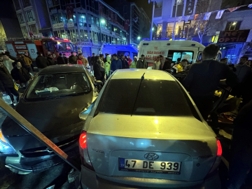 Ardahan'da 2 otomobilin çarpıştığı kazada 4 kişi yaralandı