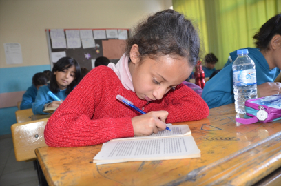 "Altı Çizili Cümlem" projesiyle öğrencilerine kitap okuma alışkanlığı kazandırdı