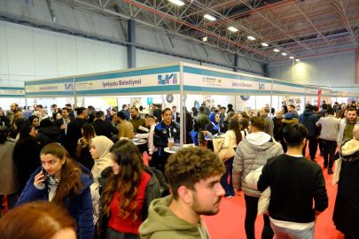 Van'daki belediyeler DAKAF'24'te stant açarak katılımcıları bilgilendirdi