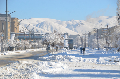 Van, Hakkari, Bitlis ve Muş'ta kar nedeniyle 681 yerleşim yerine ulaşım sağlanamıyor