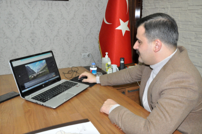 Çukurca Kaymakamı Kumcu, AA'nın "Yılın Kareleri 2023" oylamasına katıldı.