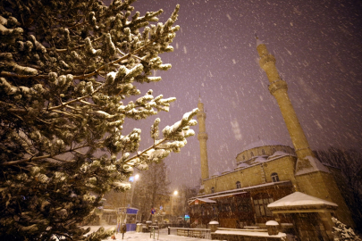 Ardahan’da kar yağışı etkili oluyor