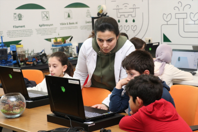 "Bilim Erzurum" yarıyıl tatilinde çocuklarla doldu