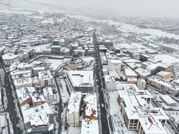 Karla kaplı Bingöl dronla havadan görüntülendi