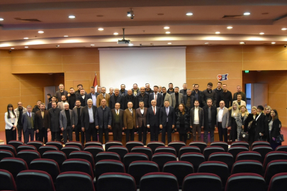 AK Parti Malatya Büyükşehir Belediye Başkan adayı Er, seçim çalışmalarını sürdürüyor