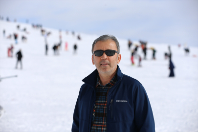 Hesarek Kayak Merkezi sezonun ilk gününde yüzlerce kişiyi ağırladı