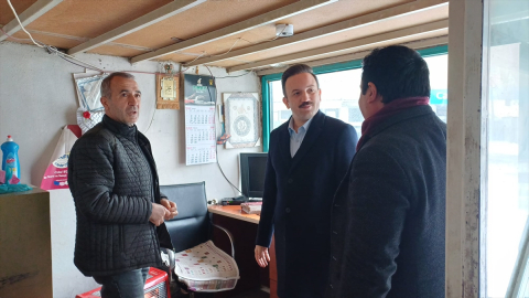 Malazgirt Kaymakamı Bayram, esnafı ziyaret etti