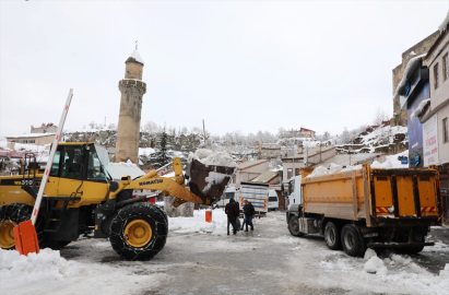 Van, Hakkari ve Bitlis&#039;te 313 yerleşim yerine ulaşım sağlanamıyor