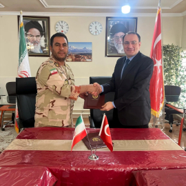 Çaldıran Kaymakamı Türker, sınır güvenliği toplantısına katıldı