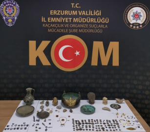 Erzurum&#039;da 182 tarihi obje ele geçirildi, 5 şüpheli gözaltına alındı