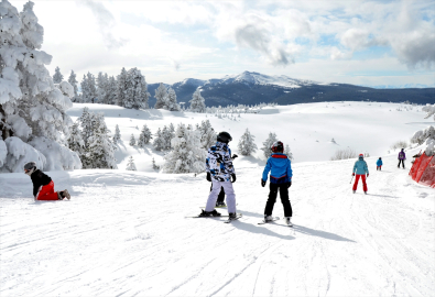 Sarıkamış Kayak Merkezi'nde yarıyıl tatili yoğunluğu
