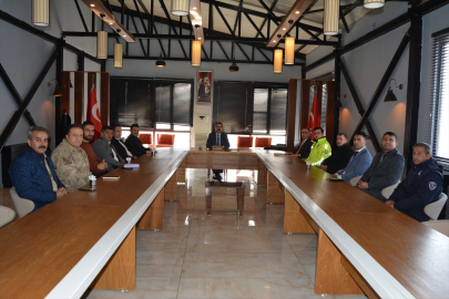 Şemdinli'de okul güvenliği toplantısı yapıldı