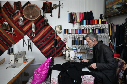 6 ŞUBAT DEPREMLERİNİN BİRİNCİ YILI - Malatya&#039;daki konteyner kentin depremzede esnafı işlerden memnun