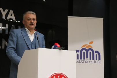 Ulusal ve uluslararası medya mensupları Malatya&#039;da deprem konutlarını gezdi