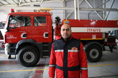 6 ŞUBAT DEPREMLERİNİN BİRİNCİ YILI - Depremde 500'den fazla kişiyi enkazdan çıkaran itfaiyeciler can kurtarmaya devam ediyor