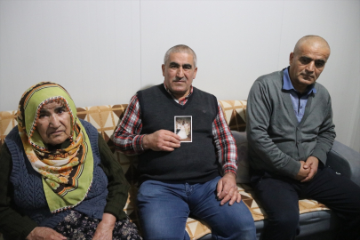 6 ŞUBAT DEPREMLERİNİN BİRİNCİ YILI - "Büyük deprem"de kucağına aldığı kızını "asrın felaketi"nde toprağa verdi