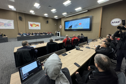 Elazığ ve Diyarbakır'da 6 Şubat depremlerinin birinci yılında anma etkinlikleri