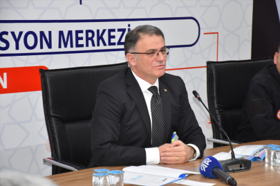 Van ve Bitlis&#039;te Kahramanmaraş merkezli depremlerde hayatını kaybedenler anıldı