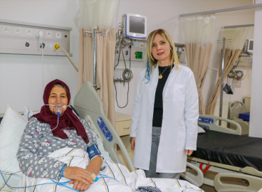 Isınmak için odalarına köz dolu mangal bırakan Erzurumlu çift ölümden döndü