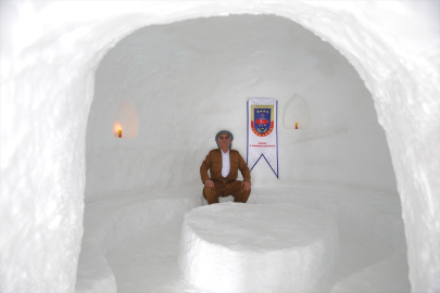 Hakkari'de jandarma personelinin yaptığı iglolar ilgi odağı oldu