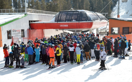 Sarıkamış Kayak Merkezi&#039;nde hafta sonu yoğunluk yaşandı