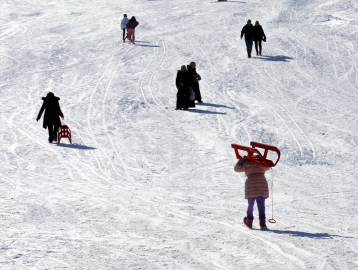 Yalnızçam Kayak Merkezi'nde hafta sonu yoğunluğu!