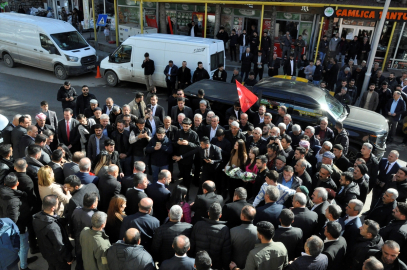 Çukurca'da AK Parti'nin seçim koordinasyon merkezi açıldı