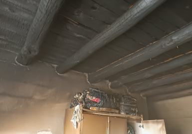 Hakkari&#039;de bir evde çıkan yangın hasara neden oldu