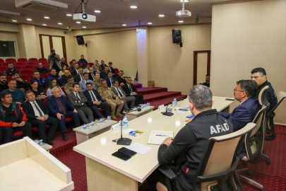 Hakkari&#039;de depreme karşı hazırlık çalışmaları değerlendirildi