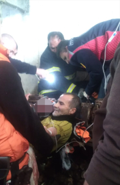 Iğdır'da kolu mezbaha makinesine sıkışan işçiyi itfaiye ekipleri kurtardı