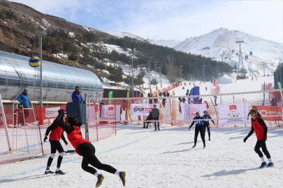 Kış Spor Oyunları ile üniversiteli sporcular deneyim kazanıyor