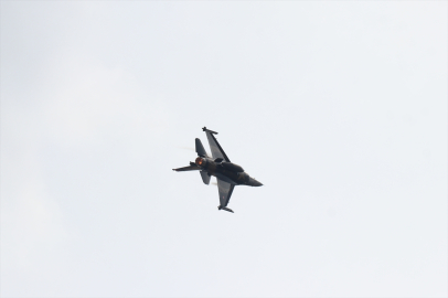 SOLOTÜRK Erzincan semalarında gösteri yaptı