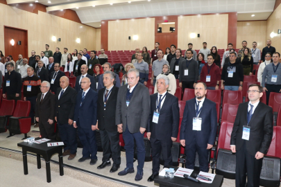 Erzurum&#039;da göğüs cerrahlarına "kapalı yöntemle yemek borusu ameliyatı" eğitimi veriliyor