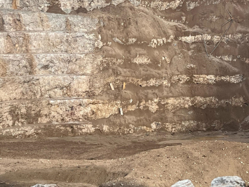 Erzincan'daki madende kayıp 3 işçinin "manganez ocağı"nda olduğu ihtimali üzerinde duruluyor