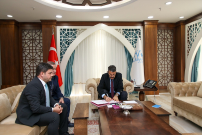 Hakkarili iş insanı 10 bin 746 metrekarelik arazisini eğitim için bağışladı