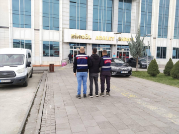 Bingöl&#039;de hırsızlık suçundan aranan hükümlü yakalandı