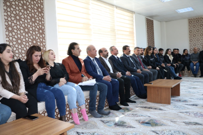 AK Parti Hakkari Belediye Başkan adayı Ölmez, gençlerle buluştu