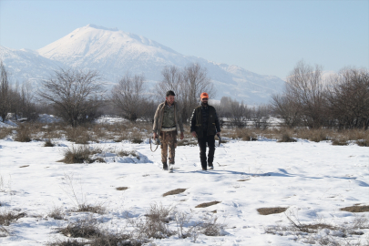 Erzincan'da doğa koruma ekipleri yaban hayatı için kaçak avcıların izini sürüyor