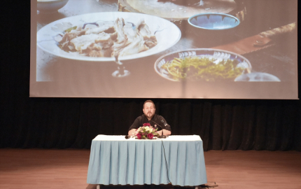 Bitlis'te "Bir İmparatorluğun Mutfak Hikayeleri" konulu konferans düzenlendi