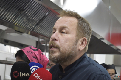 Şef Yunus Emre Akkor, Bitlis'te üniversite öğrencileriyle yemek yaptı