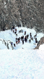 Bingöl&#039;de çığ altında kalan kişi için kurtarma çalışması başlatıldı