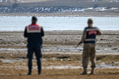 Jandarma göçmen kuş nöbetinde