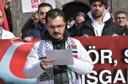 Erzurum&#039;da sağlık çalışanları Filistin için "sessiz yürüyüş" yaptı