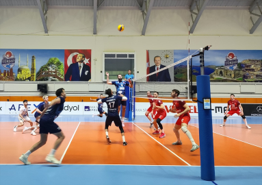 Voleybol: AXA Sigorta Efeler Ligi