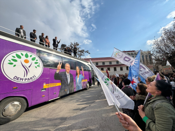 DEM Parti Eş Genel Başkanı Bakırhan, Tunceli'de Halk Buluşması'na katıldı