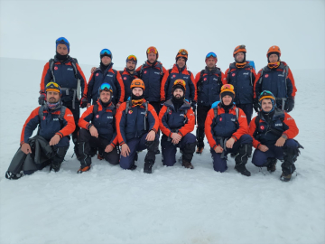 Van&#039;da çığda arama kurtarma tatbikatları devam ediyor