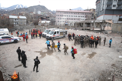 Hakkari&#039;de AFAD koordinasyonunda deprem tatbikatı