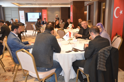 Hakkari'de "Dijital Çağda Çocuk" çalıştayı düzenlendi