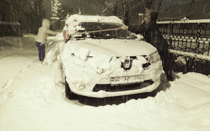 Kars&#039;ta kar yağışı etkili oluyor