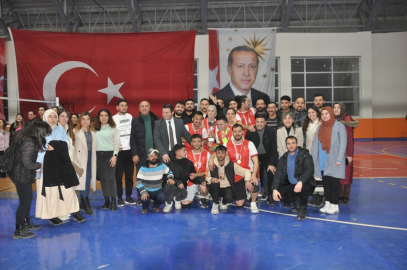 Bulanık'ta "4. Kurumlar Arası Voleybol Turnuvası" sona erdi
